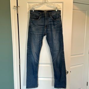 Men’s Revtown Medium Wash Jeans - Size 32x32